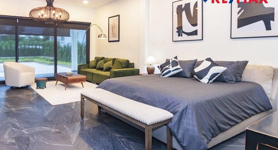 For sale 4 bedrooms house in East Pattaya, Pattaya