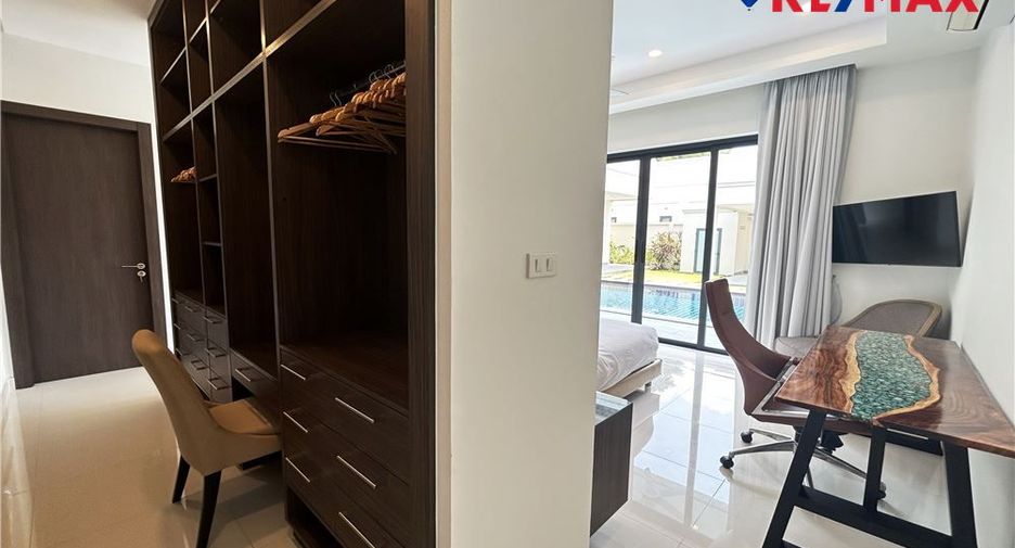For sale 3 bedrooms house in East Pattaya, Pattaya
