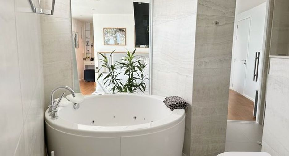 Аренда 3 спальни кондо в Кхлонг Тоеи, Бангкок