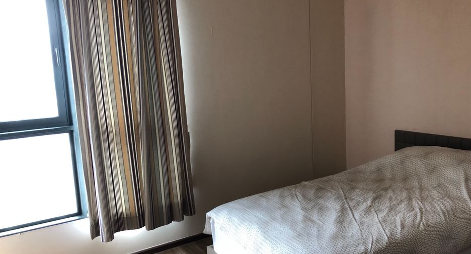 Wohnung zur Miete mit 3 Zimmer in Khlong San, Bangkok