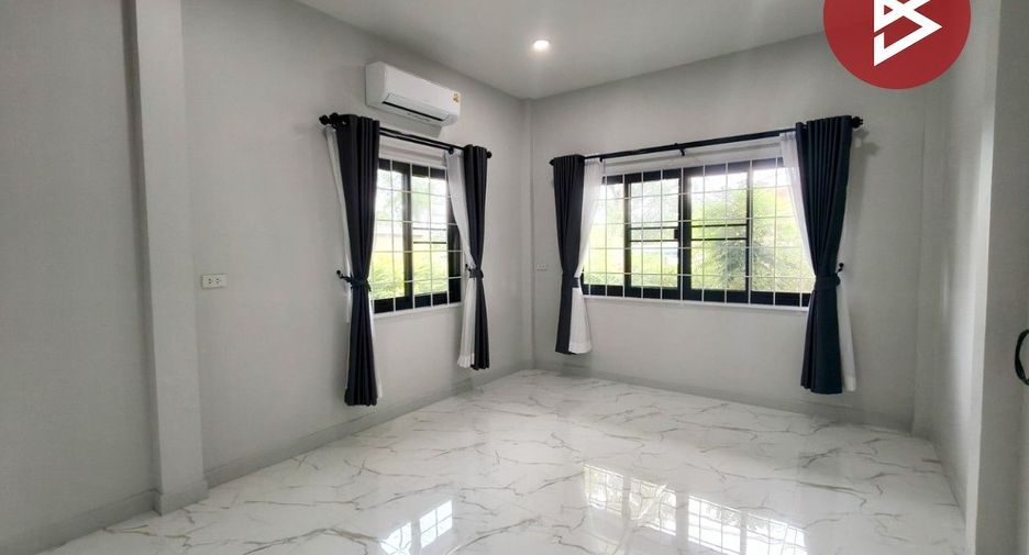 Haus zum Kauf mit 2 Zimmer in Phan Thong, Chonburi