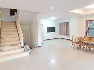 出售 3 卧室 独立屋 在 Mueang Chon Buri, Chon Buri