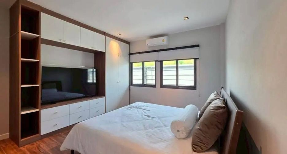 For sale 3 bedrooms villa in Huay Yai, Pattaya