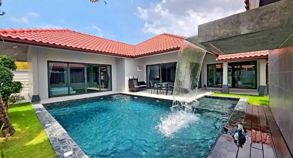 For sale 3 bedrooms villa in Huay Yai, Pattaya