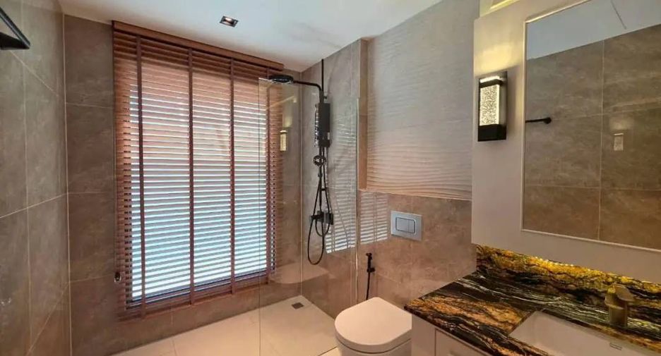 For sale 3 bedrooms villa in Huay Yai, Pattaya