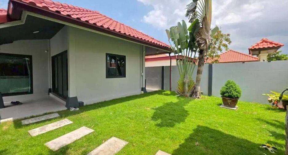 For sale 3 bedrooms villa in Huay Yai, Pattaya