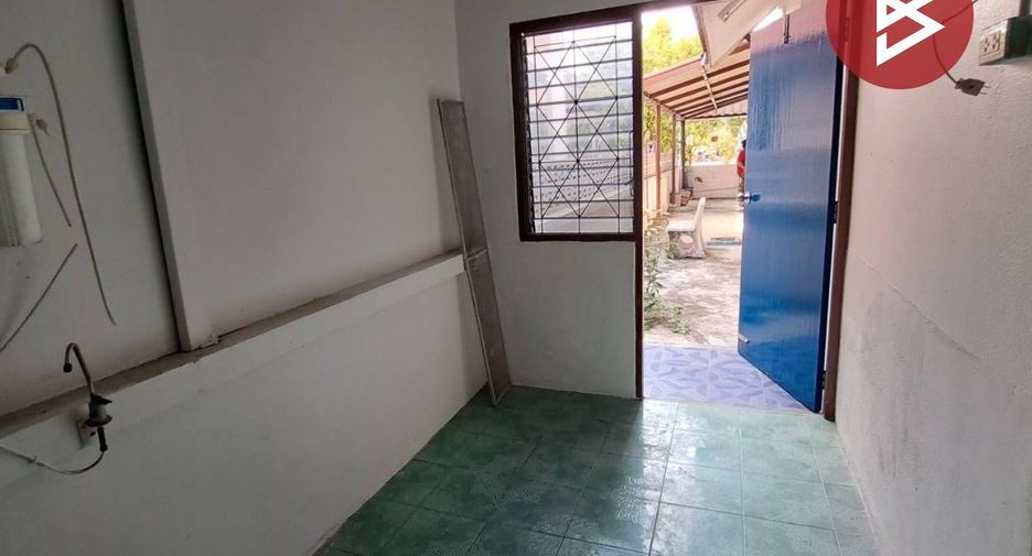 Casa adosada en venta de 3 habitaciones en Mueang Chon Buri, Chonburi
