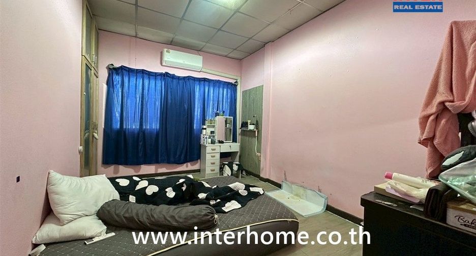 For sale 2 bedrooms townhouse in Bang Phli, Samut Prakan