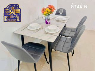 出售 2 卧室 联排别墅 在 Si Racha, Chon Buri