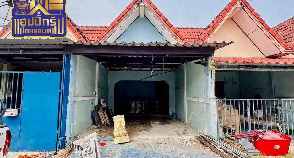 出售 2 卧室 联排别墅 在 Si Racha, Chon Buri