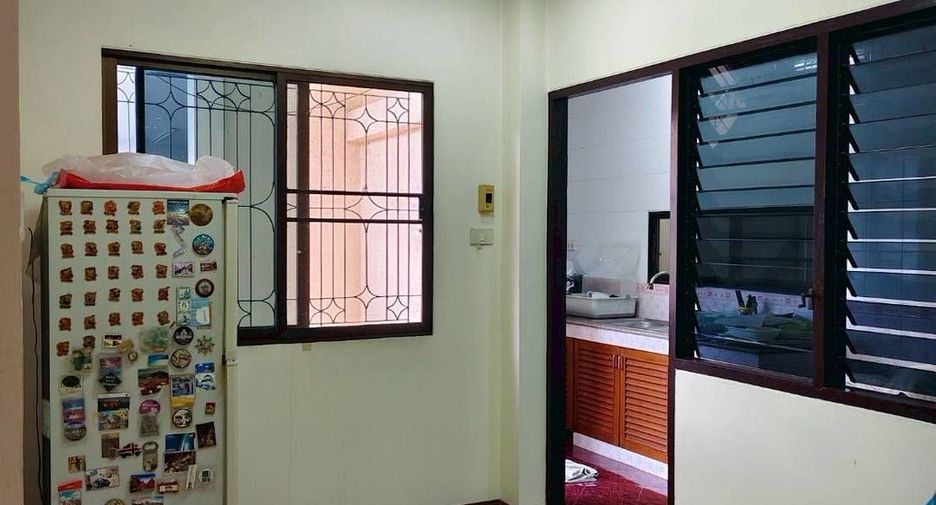 For rent 3 bedrooms house in Mueang Chon Buri, Chonburi