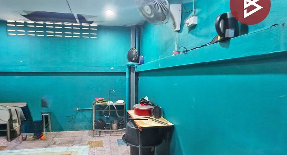 À vendre 1 chambre local commercial à Lat Krabang, Bangkok