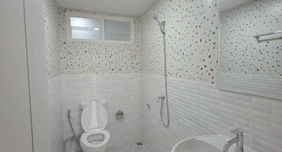 À vendre 3 chambres maison à Mueang Chon Buri, Chonburi
