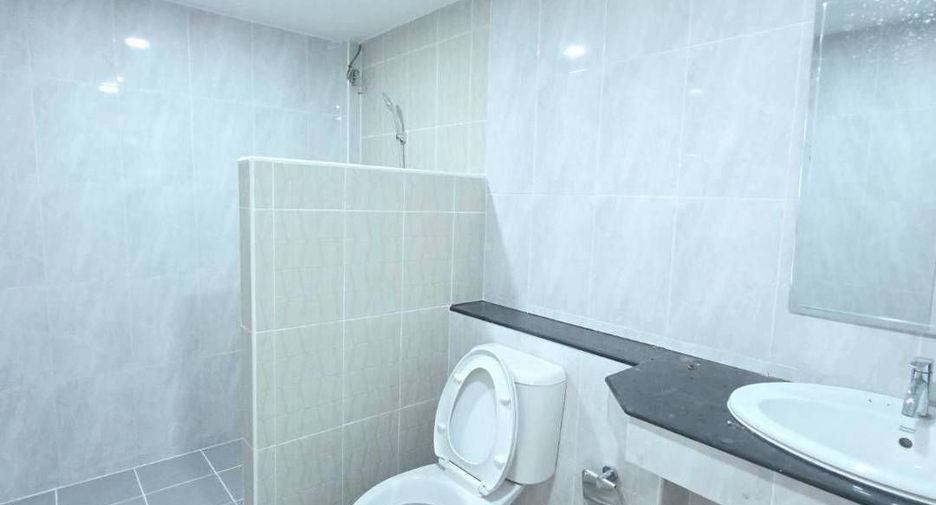 À vendre 3 chambres maison à Mueang Chon Buri, Chonburi