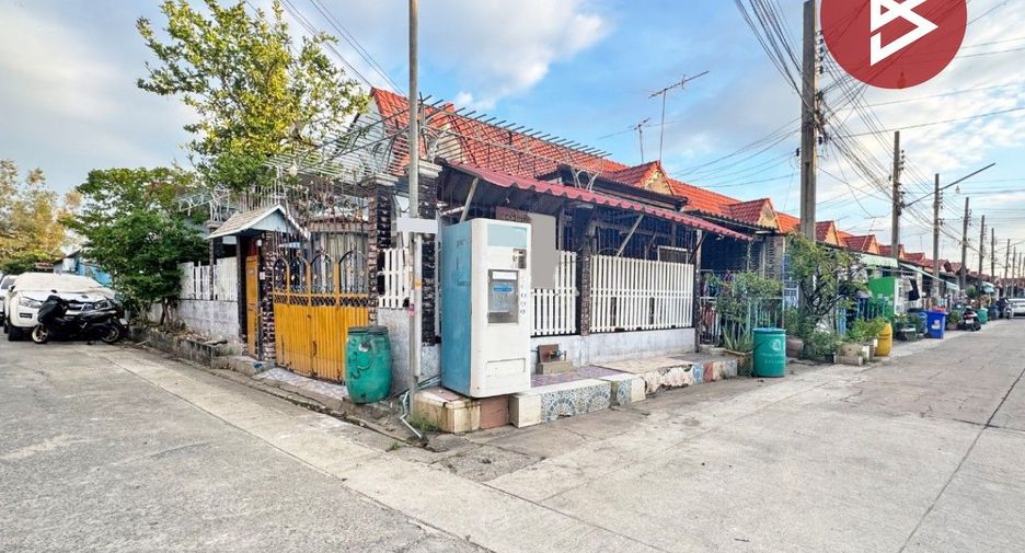 À vendre 1 chambre maison de ville à Mueang Samut Prakan, Samut Prakan