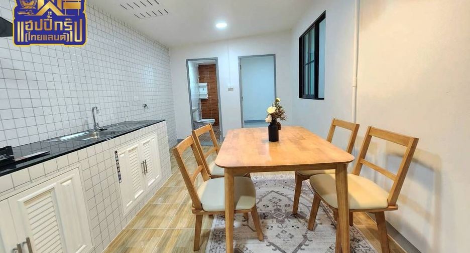À vendre 3 chambres maison à Si Racha, Chonburi