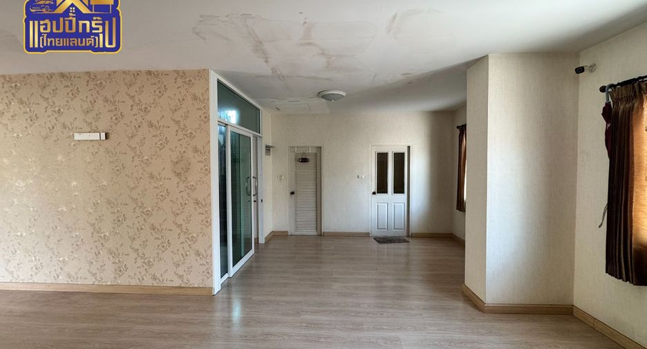 À vendre 5 chambres maison à Phan Thong, Chonburi