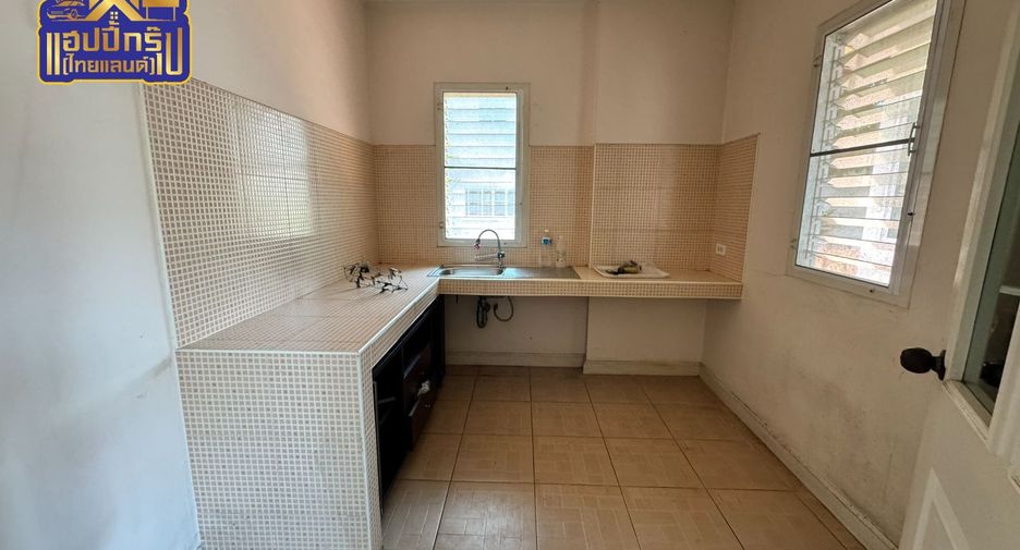 À vendre 5 chambres maison à Phan Thong, Chonburi