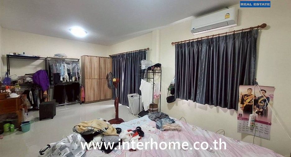 For sale 4 bedrooms house in Prawet, Bangkok