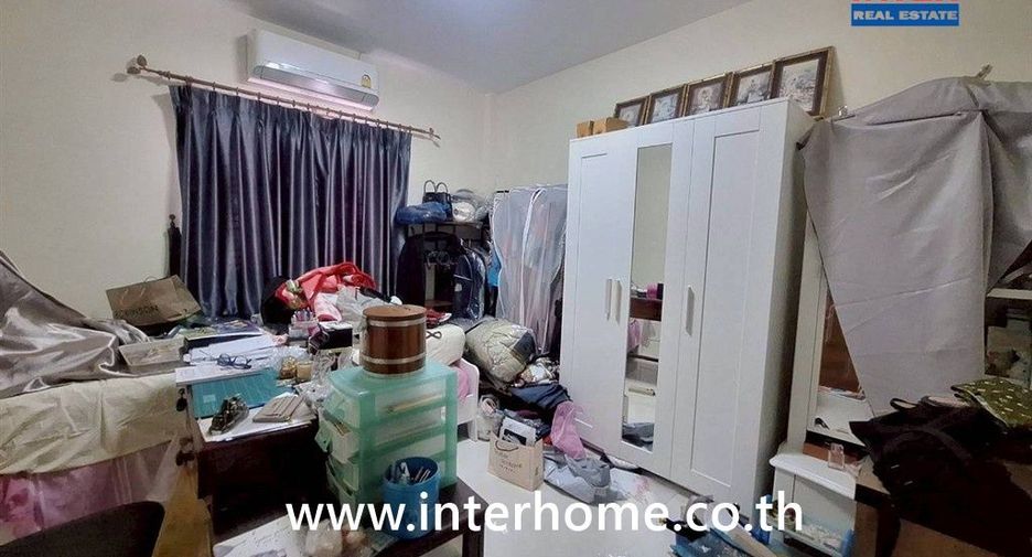 For sale 4 bedrooms house in Prawet, Bangkok