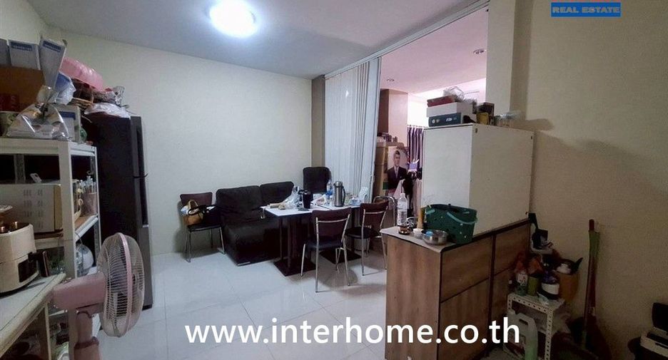 For sale 4 bedrooms house in Prawet, Bangkok