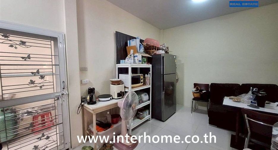 For sale 4 bedrooms house in Prawet, Bangkok