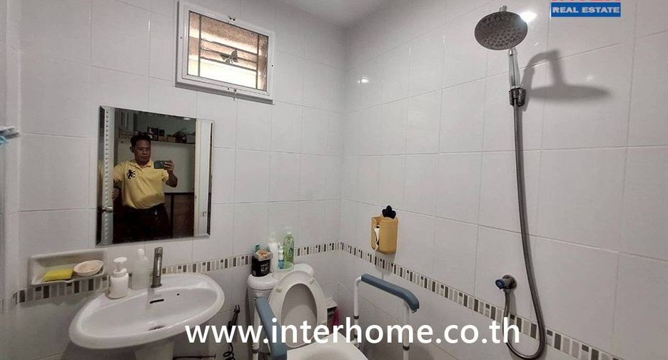 For sale 4 bedrooms house in Prawet, Bangkok