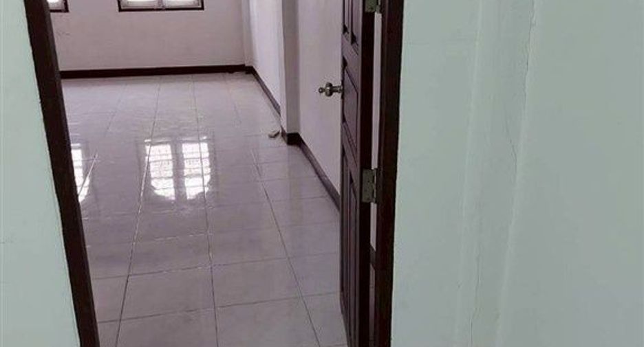 出售 3 卧室 商业空间 在 Wang Thong Lang, 曼谷