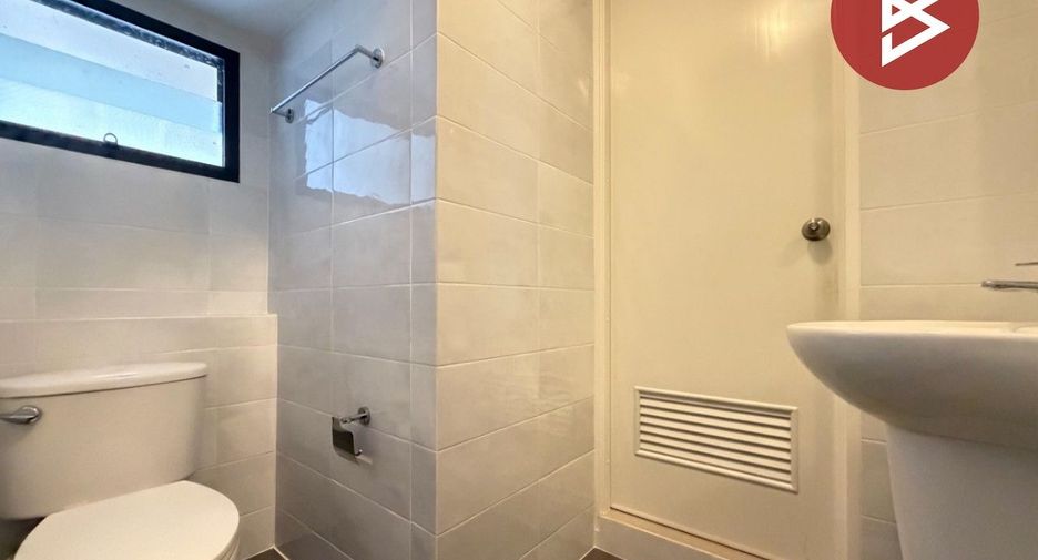 For sale 3 bedrooms townhouse in Rat Burana, Bangkok