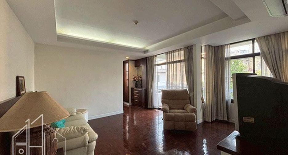 Wohnung zur Miete mit 3 Zimmer in Khlong Toei, Bangkok