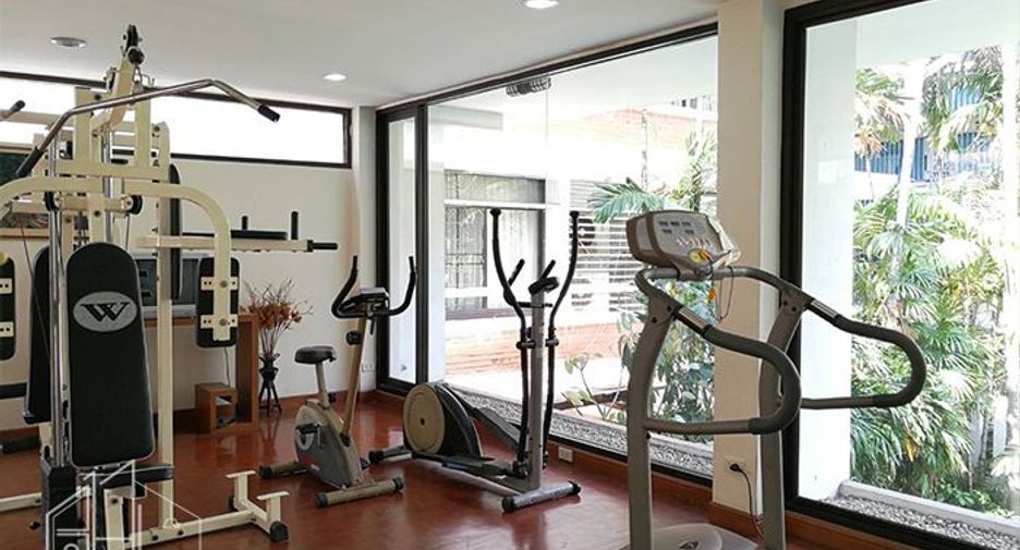 Wohnung zur Miete mit 3 Zimmer in Khlong Toei, Bangkok