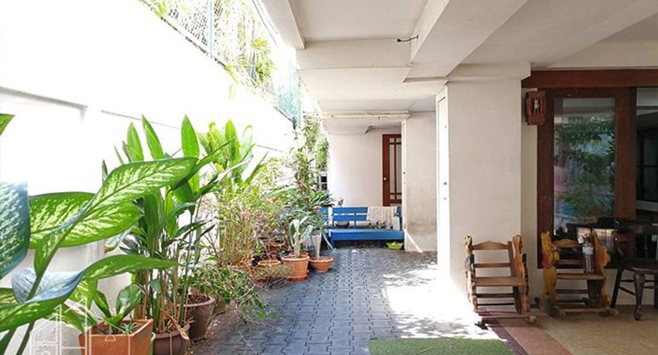 Wohnung zur Miete mit 3 Zimmer in Khlong Toei, Bangkok