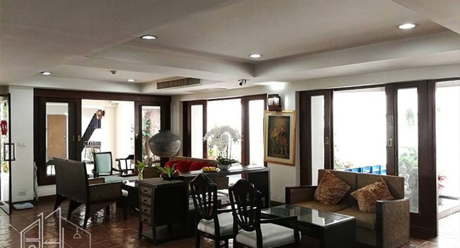 Wohnung zur Miete mit 3 Zimmer in Khlong Toei, Bangkok