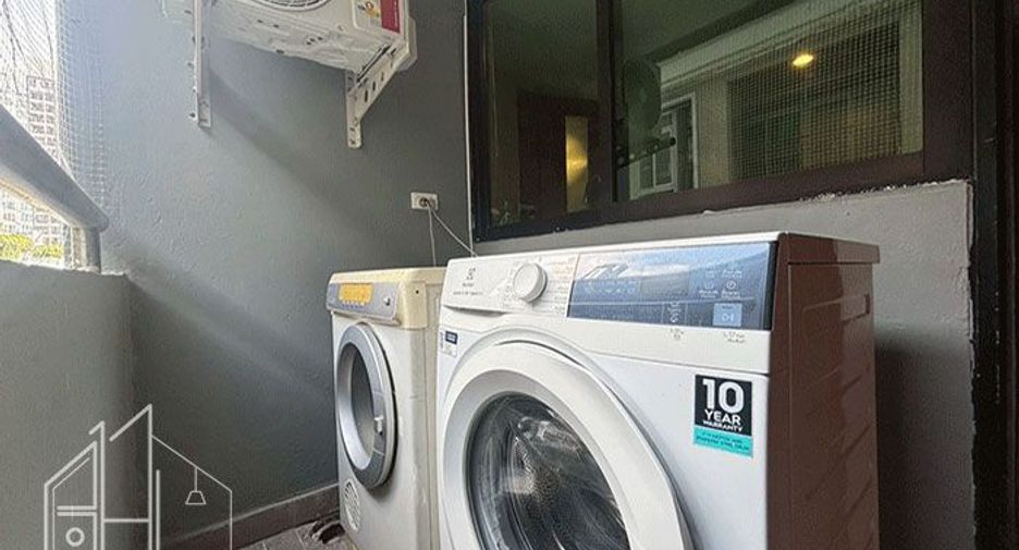 For rent 3 bedrooms condo in Watthana, Bangkok