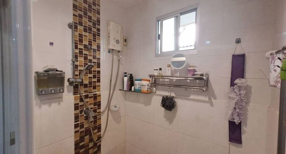 For rent 4 bedrooms house in Bang Phli, Samut Prakan