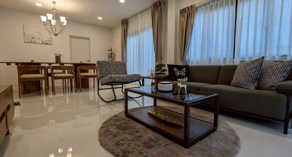For rent and for sale 4 bedrooms house in Bang Phli, Samut Prakan