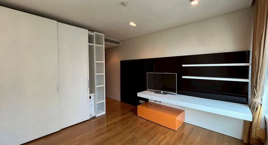 ขาย 3 ห้องนอน คอนโด ใน สาทร, กรุงเทพฯ
