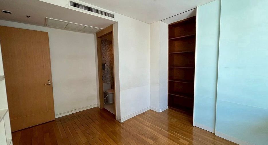 ขาย 3 ห้องนอน คอนโด ใน สาทร, กรุงเทพฯ