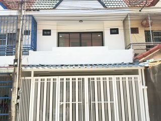 Casa adosada en venta de 2 habitaciones en Mueang Chon Buri, Chonburi