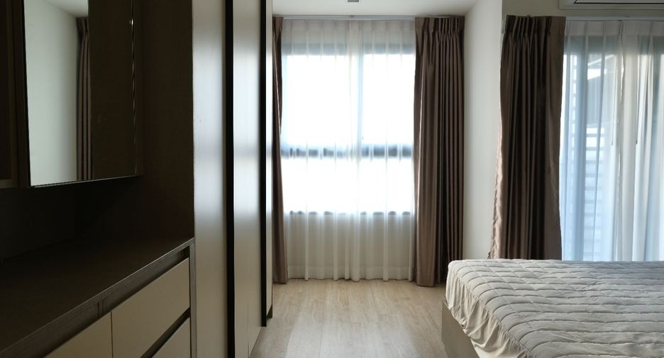 Wohnung zur Miete mit 1 Zimmer in Khlong San, Bangkok