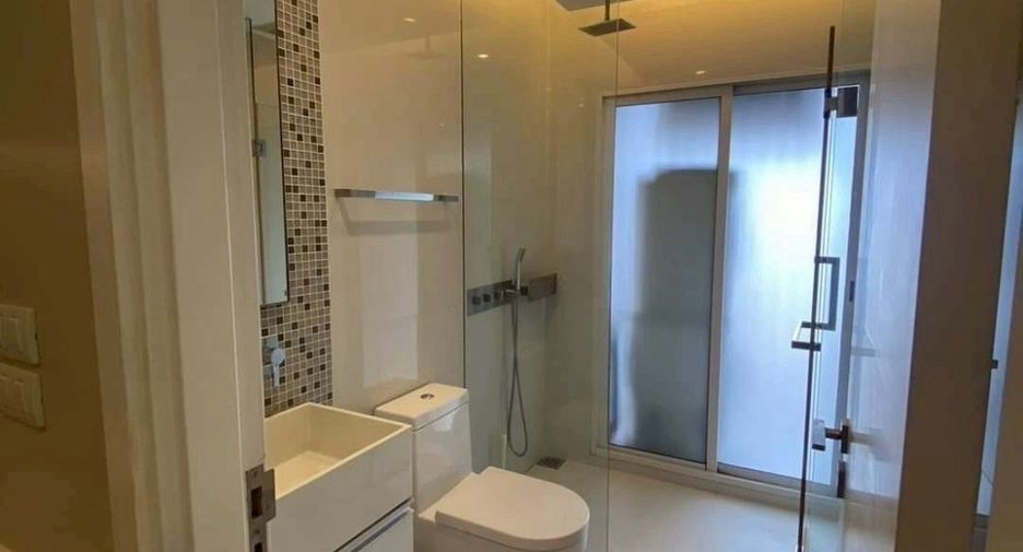 À louer 1 chambre condo à Watthana, Bangkok