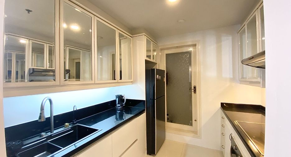 Wohnung zum Kauf mit 2 Zimmer in Sathon, Bangkok