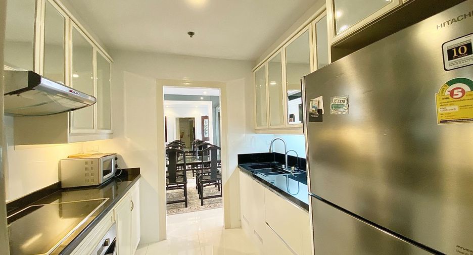 Wohnung zum Kauf mit 2 Zimmer in Sathon, Bangkok