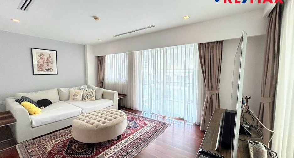 For sale 4 bedrooms house in North Pattaya, Pattaya