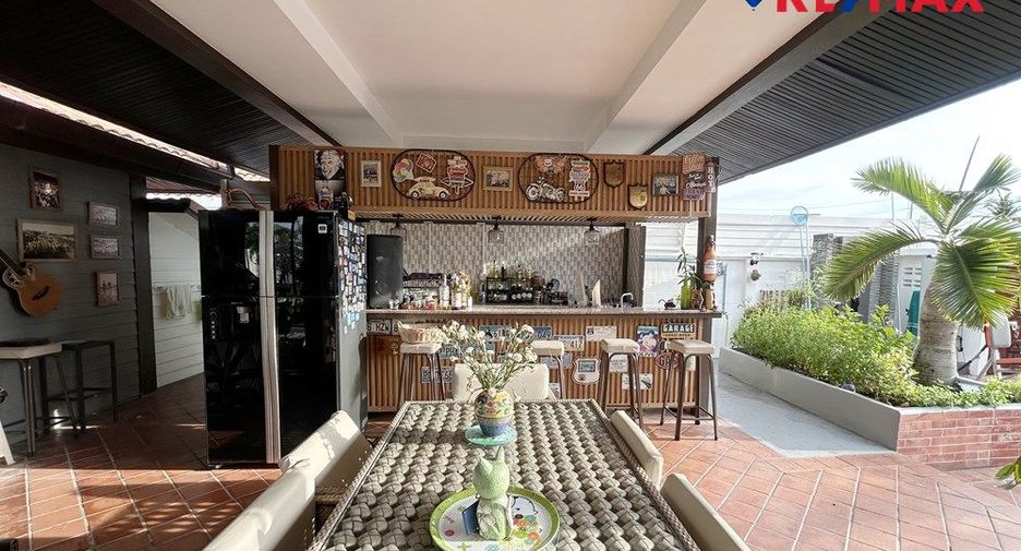 For sale 3 bedrooms house in East Pattaya, Pattaya
