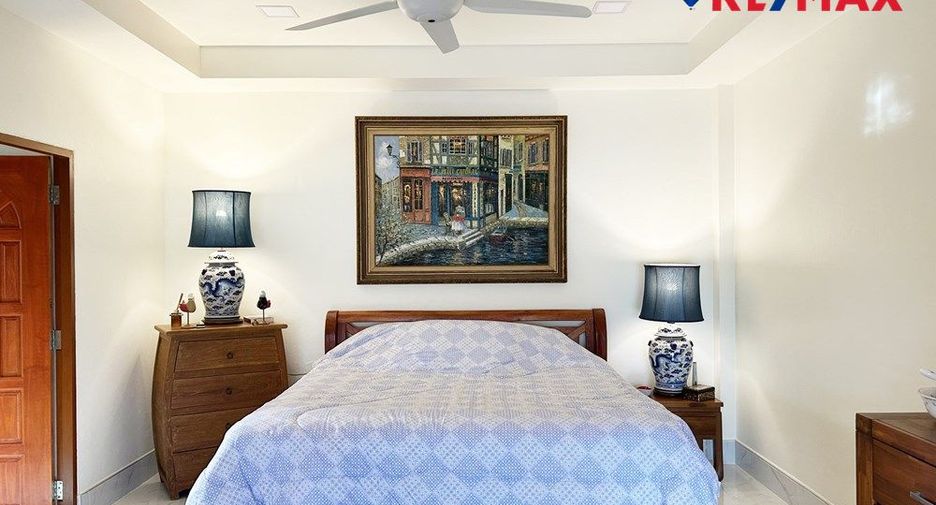 For sale 3 bedrooms house in East Pattaya, Pattaya
