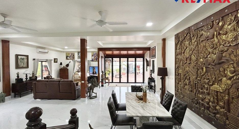 For sale 3 bedrooms house in East Pattaya, Pattaya
