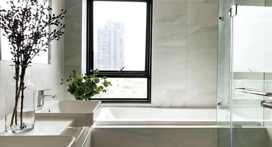 Condo en alquiler de 2 habitaciones en Watthana, Bangkok