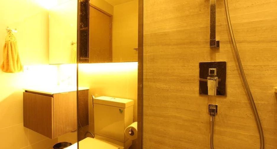 À louer 1 chambre condo à Khlong Toei, Bangkok