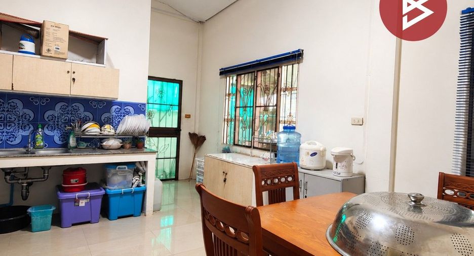 For sale 3 bedrooms house in Mueang Nakhon Pathom, Nakhon Pathom